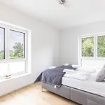 Strandhaus, Bis Zu 8 Personen, Mit Garten, 250 Meter Fusslaeufig Zum 펜션 *