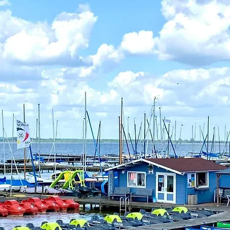 Strandhaus, Bis Zu 8 Personen, Mit Garten, 250 Meter Fusslaeufig Zum *