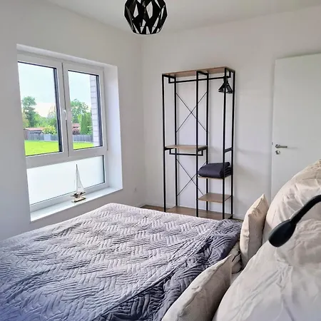 度假居 Strandhaus, Bis Zu 8 Personen, Mit Garten, 250 Meter Fusslaeufig Zum
