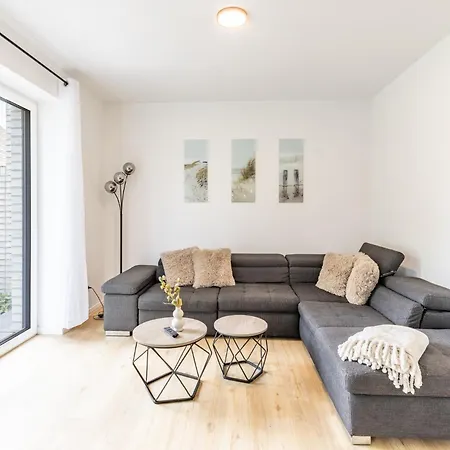 Strandhaus, Bis Zu 8 Personen, Mit Garten, 250 Meter Fussläufig Zum Ferienhaus Lembruch