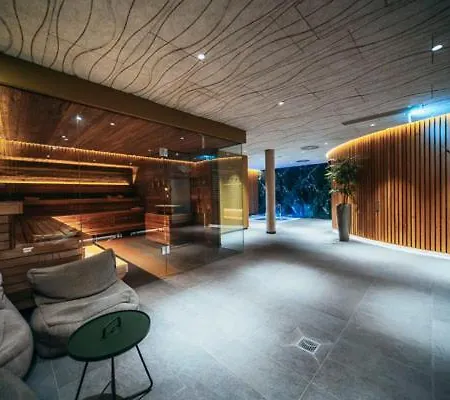 Strandhaus, Bis Zu 8 Personen, Mit Garten, 250 Meter Fusslaeufig Zum * 伦布鲁