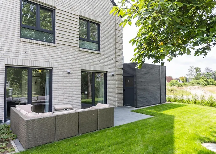 Strandhaus, Bis Zu 8 Personen, Mit Garten, 250 Meter Fusslaeufig Zum 펜션 *