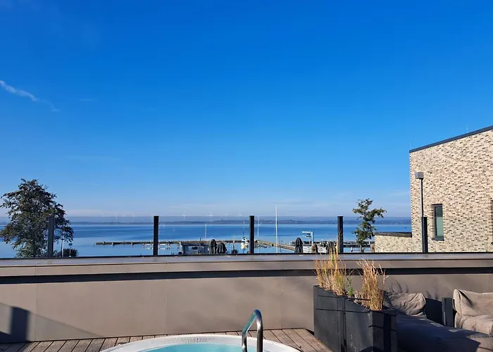 בית נופש Strandhaus, Bis Zu 8 Personen, Mit Garten, 250 Meter Fusslaeufig Zum